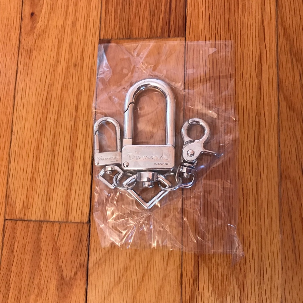 Diamond Supply Co. U Lock Keychain